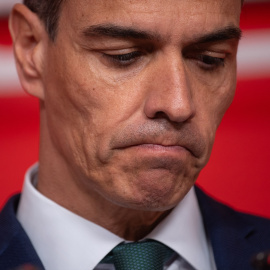 El secretario general del PSOE y presidente del Gobierno, Pedro Sánchez, durante una rueda de prensa, en la sede del PSOE de la calle Ferraz, a 16 de junio de 2025, en Madrid.