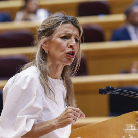 La vicepresidenta segunda y ministra de Trabajo y Economía Social, Yolanda Díaz, interviene durante la sesión del Pleno del Senado celebrada este martes, en Madrid.
