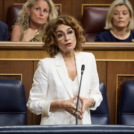 La vicepresidenta primera y ministra de Hacienda, María Jesús Montero, durante un pleno en el Congreso de los Diputados, a 25 de junio de 2025