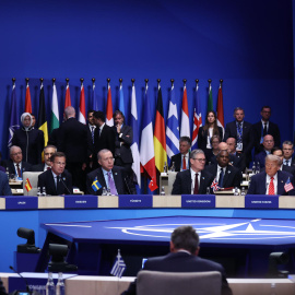 Los líderes de los países aliados de la OTAN durante una reunión de la cumbre en La Haya, a 25 de junio de 2025.