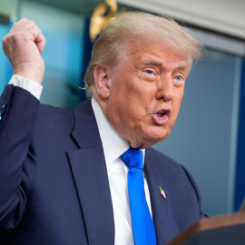 El presidente de EEUU, Donald Trump, durante una rueda de prensa en la Casa Blanca, en Washington, DC,a 27 de junio de 2025.