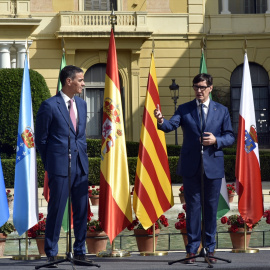 Pedro Sánchez y Salvador Illa durante la XXVIII Conferencia de Presidentes en Barcelona el 6 de junio de 2025.