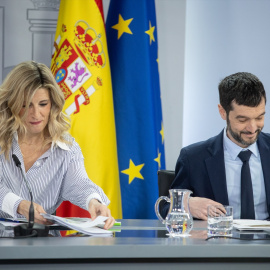 Yolanda Díaz y Pablo Bustinduy en Moncloa. Imagen de archivo.