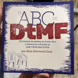 Presentan el diccionario 'El ABC de DtMF' este miércoles, en San Juan (Puerto Rico).