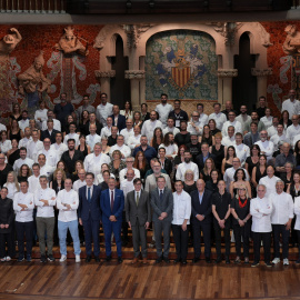 Fotografia de família al final de la presentació de campanya ‘Catalunya, la millor cuina del món’