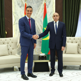 El presidente del Gobierno español, Pedro Sánchez, se reúne con el presidente de la República Islámica de Mauritania, Mohamed Ould Ghazouani, este miércoles en Nuakchot.