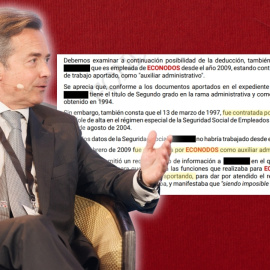 Ricardo Martínez Rico, en una foto de Europa Press, junto a la resolución en la que se rechazan sus deducciones fiscales.