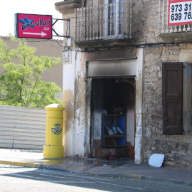 Local incendiat a Bellpuig.