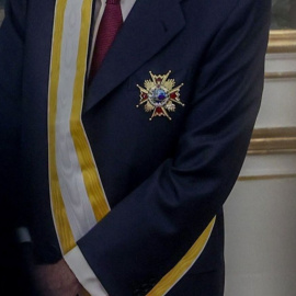 Imagen de archivo de un acto de entrega de la Real Cruz de Isabel la Católica.