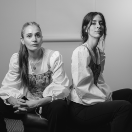 Ana Garriga y Carmen Urbita de 'Las hijas de Felipe'