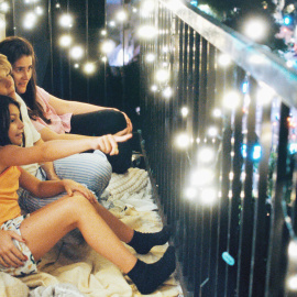 India Hair y Blandine Madec, con la niña que interpreta a la sobrina de la protagonista.