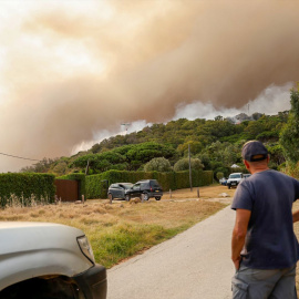 Imágenes del incendio en Tarifa (Cádiz)