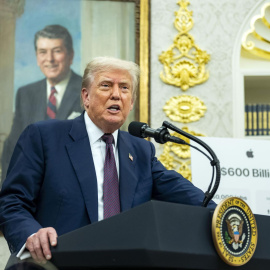 El presidente de EEUU, Donald Trump, habla a la prensa en la Casa Blanca.