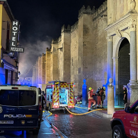 Imágenes del incendio en la Mezquita de Córdoba. A 8 de agosto de 2025 en Córdoba, Andalucía.