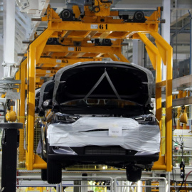 Imatge d'arxiu de la cadena de muntatge d'Ebro a la planta de la Zona Franca.