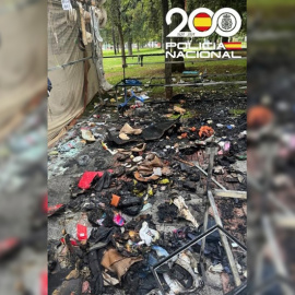 Menores intentan quemar a una persona mientras dormía en la calle.