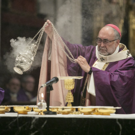 Foto de archivo del Arzobispo de Oviedo, Jesús Sanz Montes.