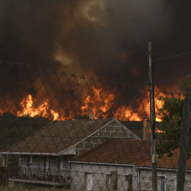 Imagen de archivo del incendio forestal en Vilela, Ourense, a 15 de agosto de 2025.
