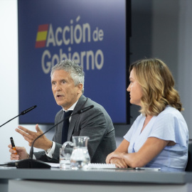 El ministro del Interior, Fernando Grande-Marlaska, y la ministra de Educación, Formación Profesional y Deporte y portavoz del Gobierno, Pilar Alegría, durante una rueda de prensa posterior a la reunión del Consejo de Ministros.
