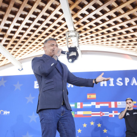 Henry Méndez actúa en la Fiesta de la Hispanidad del PP, en el Auditorio del Parque El Paraíso, a 25 de marzo de 2023, en Madrid (España).