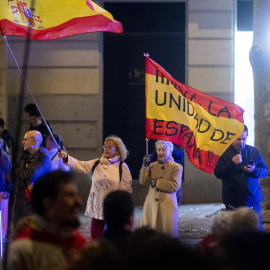 Imagen de archivo de varias personas manifestándose en Ferraz, a 21 de noviembre de 2024.