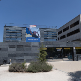 Foto de la fachada del Centro de Recepción, Atención y Derivación de refugiados en Pozuelo de Alarcón, Madrid.