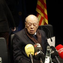 (Foto de ARCHIVO)El expresidente de la Generalitat de Cataluña Jordi Pujol interviene por videoconferencia durante un acto de homenaje al expresidente de la Generalitat Jordi Pujol, en la Casa-Museo Prat de la Riba, a 29 de noviembre de 2024, en Castellterçol, Barcelona, Catalunya (España). El acto, que coincide con la fecha de nacimiento de Prat de la Riba y con el décimo aniversario desde que Pujol dejó la vida pública y política como consecuencia de su confesión sobre su patrimonio personal, está organizado por la Associació d'Amics d'Enric Prat de la Riba bajo el título ‘Hi ha país’ con el objetivo de poner en valor el impacto de su figura para la historia de Cataluña.Kike Rincón / Europa Press29 NOVIEMBRE 2024;BARCELONA;CATALUÑA29/11/2024