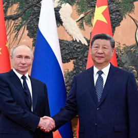 Xi Jinping recibe en Pekín al presidente ruso Vladimir Putin.