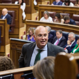 El secretario general del PP, Miguel Tellado, durante un pleno extraordinario, en el Congreso de los Diputados.