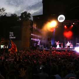 La Festa per la Llibertat d'Òmnium al passeig Lluís Companys, durant l'actuació de Ginestà de l'any passat