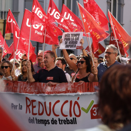 Protesta para reclamar la reducción de la jornada laboral en València.