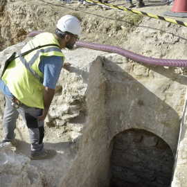 Visita a los resto arqueológicos del los siglos XIII-XVIII en La Rambla, Barcelona.