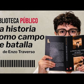 Retomamos ‘Biblioteca Público’ tras la pausa veraniega y lo hacemos de la mano del historiador Enzo Traverso.  

Nacido en Italia, Enzo Traverso hizo su doctorado en Francia, donde fue profesor en la Universidad de Picardia. Desde 2013, trabaja en la Universidad Cornell en Nueva York. 

Autor de referencia internacional, ocupa hoy día el lugar de preeminencia historiográfica que en su momento tuvieron E. P. Thompson o Eric Hobsbawm. 
Sus publicaciones han girado en torno al totalitarismo, la violencia nazi, la cuestión judía y los usos de la historia. Entre sus libros más recientes tenéis, por ejemplo, Revolución. Una historia intelectual (2022)y Gaza ante la historia, publicados ambos por la editorial Akal. 
Pero yo he escogido un libro más antiguo. Este, que encontráis en castellano en una edición de 2022 del FCE y que se titula La historia como campo de batalla.Interpretar las violencias del siglo XX.


Nuestro periodismo es posible gracias a nuestros suscriptores. Únete a la República de Público y defiende el periodismo valiente, feminista y de izquierdas: https://bit.ly/3REUOTN

Periodismo, investigación y compromiso para construir un mundo más igualitario.
¡Suscríbete ya a nuestro canal!: https://bit.ly/2U8nM0q
Visita: https://www.publico.es
Síguenos en Facebook: https://www.facebook.com/diario.publico/
Síguenos en Twitter: https://twitter.com/publico_es
Síguenos en Instagram: https://www.instagram.com/publico.es
Síguenos en TikTok: https://www.tiktok.com/@publico_es
Síguenos en Bluesky: https://bsky.app/profile/publico.es
