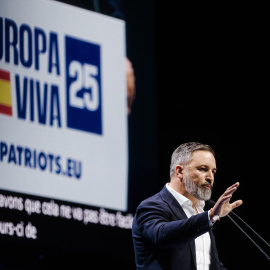 El presidente de VOX, Santiago Abascal, interviene durante el acto político de VOX ‘Europa Viva 2025’, en el Palacio de Vistalegre, a 14 de septiembre de 2025, en Madrid (España).