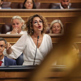 La vicepresidenta primera y ministra de Hacienda, María Jesús Montero, durante la sesión de control al Gobierno en el Congreso de los Diputados este miércoles