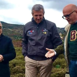 De izquierda a derecha, Plácido Álvarez, vicepresidente de la Deputación de Ourense; el presidente de la Xunta, Alfonso Rueda; y el senador y expresidente provincial Manuel Baltar, en una imagen de archivo.