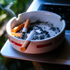 Dejar de fumar, incluso con ayuda farmacéutica, es complicado.