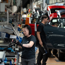 Imagen de archivo de varios empleados de la fábrica de Seat en Martorell.