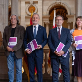 Alamany, Marcé, Collboni, Vila, Sanz i Salicrú, amb el Pacte Nacional per la Llengua