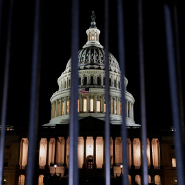 Vista de edificio del Capitolio, horas antes del cierre del Gobierno de EEUU por el desacuerdo sobre el presupuesto federal.