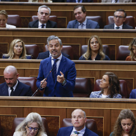 El diputado del Partido Popular Juan Bravo Baena (c) interviene durante la sesión de control al Gobierno en el Congreso de los Diputados en Madrid, este miércoles.