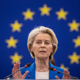 Úrsula von der Leyen durante el pleno de este lunes en el Parlamento Europeo.