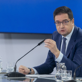 El ministro de Transformación Digital y Función Pública, Óscar López, durante una rueda de prensa tras la reunión del Consejo de Ministros, en el Palacio de la Moncloa, a 7 de octubre de 2025.