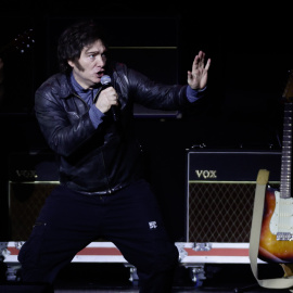 El presidente de Argentina, Javier Milei, habla durante el concierto en Buenos Aires (Argentina).