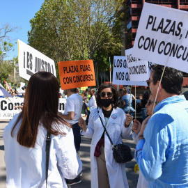 Fotografía de archivo de una manifestación para pedir estabilidad en el empleo y que no se despida a ningún trabajador temporal público.