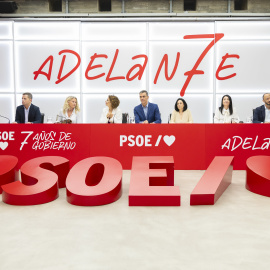 Imagen de la Ejecutiva Federal del PSOE presidida por Pedro Sánchez en Ferraz este lunes.
