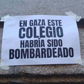 Un cartel en apoyo al pueblo palestino en un colegio de la Comunidad de Madrid.