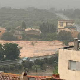 Barranc de la Galera a punt de desbordar-se a Masdenverge (Montsidà).