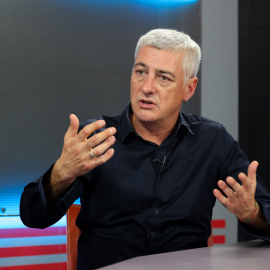 Hace 18 años nacimos con un compromiso: hacer un periodismo útil para la sociedad. Solo podemos continuar con esta labor si contamos con el apoyo de personas como tú.

Únete a la comunidad de Público. 18 años no son nada… cuando nos queda tanto por contar. Periodismo incómodo para tiempos difíciles. http://bit.ly/3VylhmD

Periodismo, investigación y compromiso para construir un mundo más igualitario.
¡Suscríbete ya a nuestro canal!: https://bit.ly/2U8nM0q
Visita: https://www.publico.es
Síguenos en Facebook: https://www.facebook.com/diario.publico/
Síguenos en Twitter: https://twitter.com/publico_es
Síguenos en Instagram: https://www.instagram.com/publico.es
Síguenos en TikTok: https://www.tiktok.com/@publico_es
Síguenos en Bluesky: https://bsky.app/profile/publico.es