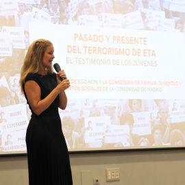 Charla 'Pasado y presente del terrorismo de ETA: el testimonio de los jóvenes' en un colegio de Madrid.
